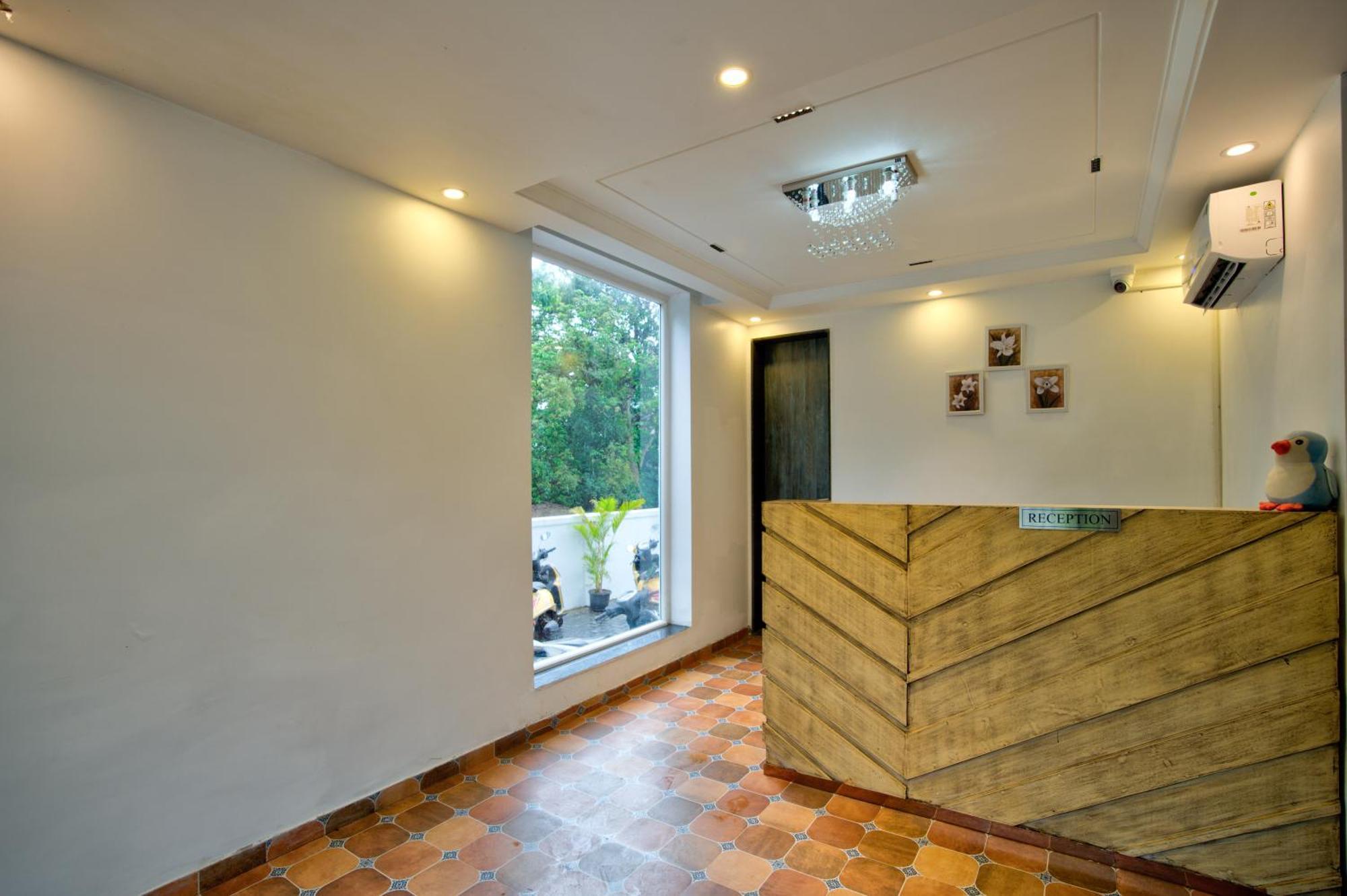 Hotel Goa Courtyard By The Porto Arpora à Baga Extérieur photo