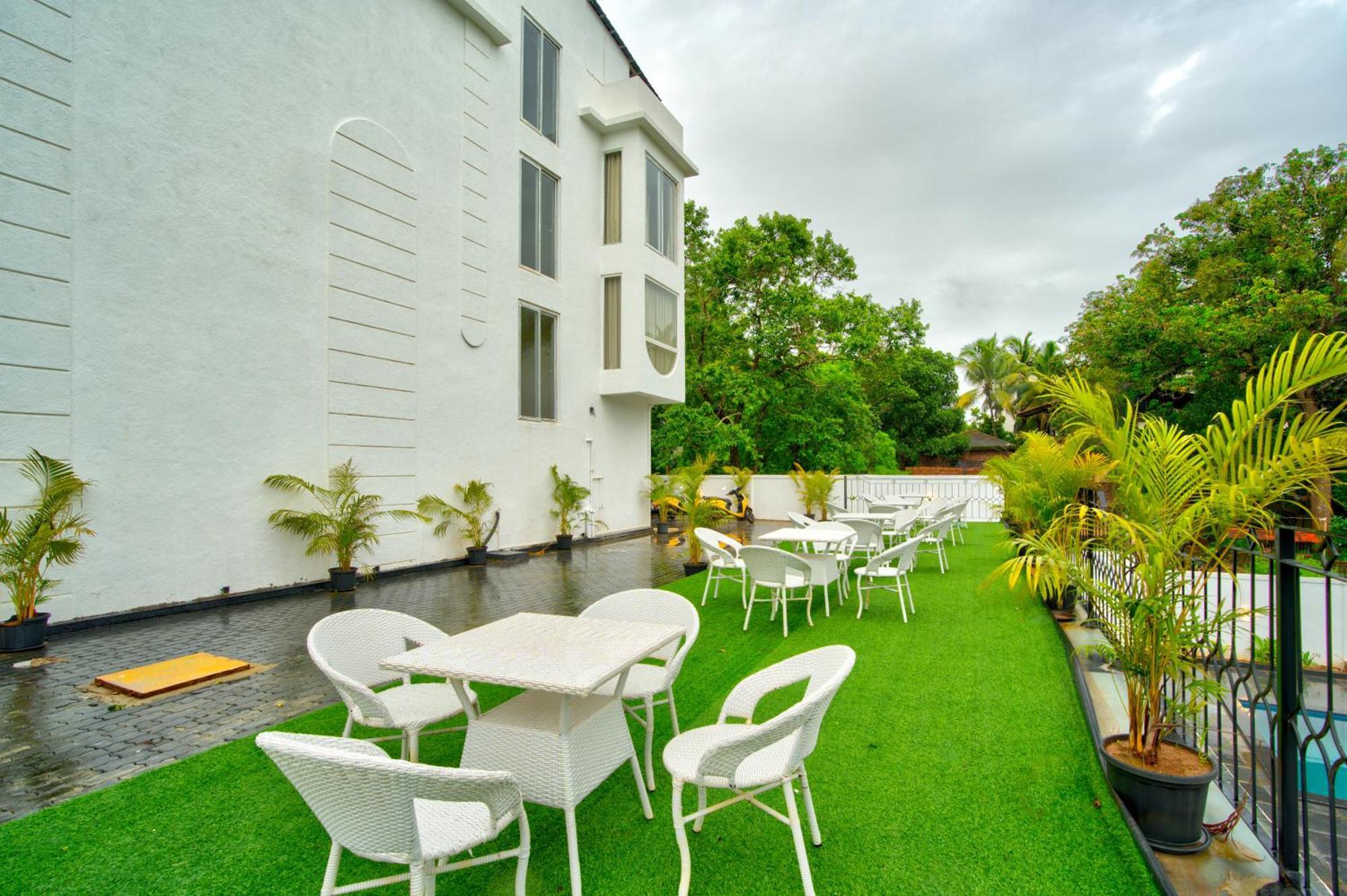 Hotel Goa Courtyard By The Porto Arpora à Baga Extérieur photo