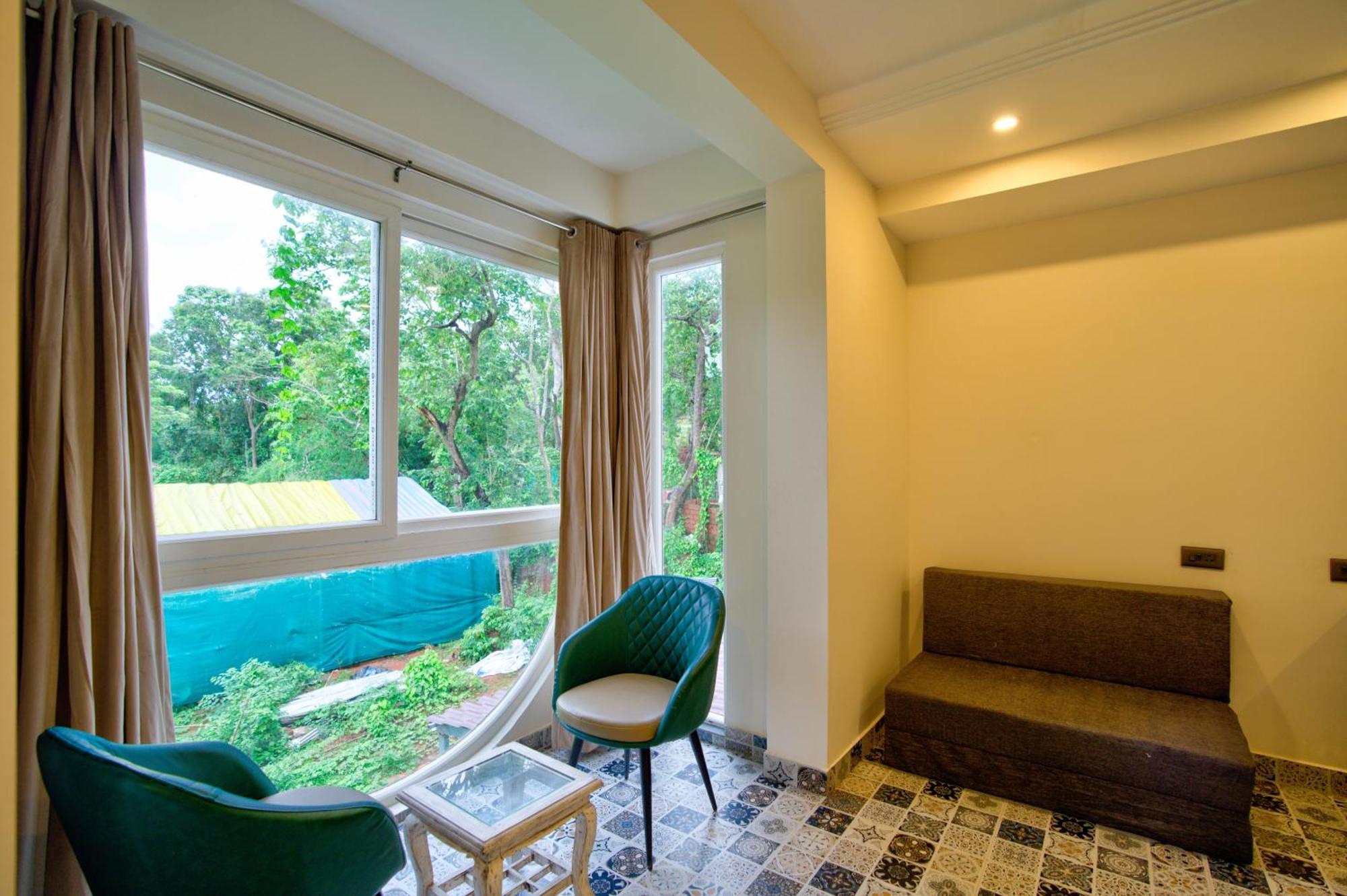 Hotel Goa Courtyard By The Porto Arpora à Baga Extérieur photo